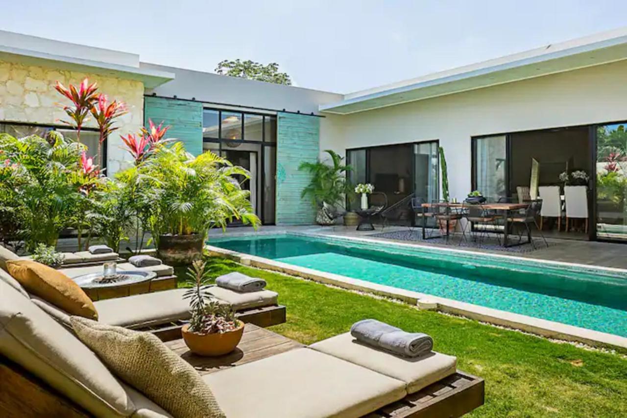 툴룸 Casa Lou, Large House And Pool, Beach Club Access 빌라 외부 사진